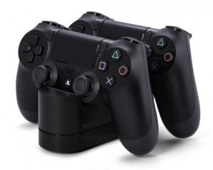 Amazon: Système d'alimentation pour manette Dual Shock PS4 à 19,99€