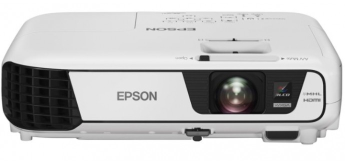 Fnac: Vidéoprojecteur Epson EB-W31 720P HD Ready à 449,99€