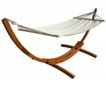Conforama: Hamac en bois relax modèle Dallas avec toile écru à 123,76€
