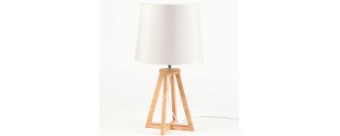 Delamaison: Lampe à poser pied croix en bois avec abat jour en tissu Soren à 29,90€ au lieu de 59,90€