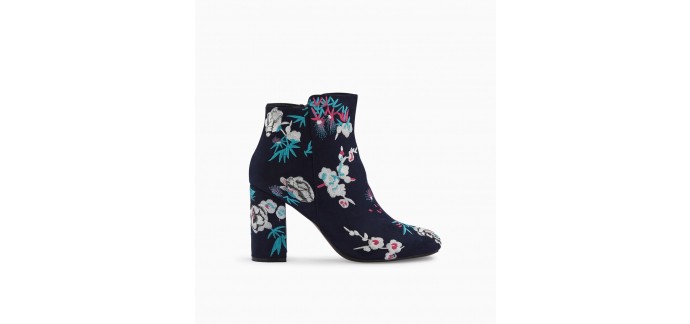 Promod: Boots brodées femme imprimé marine au prix de 27,47€ au lieu de 54,95€