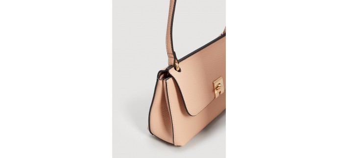 Mango: Sac porté croisé effet grainé couleur nude au prix de 12,99€ au lieu de 19,99€