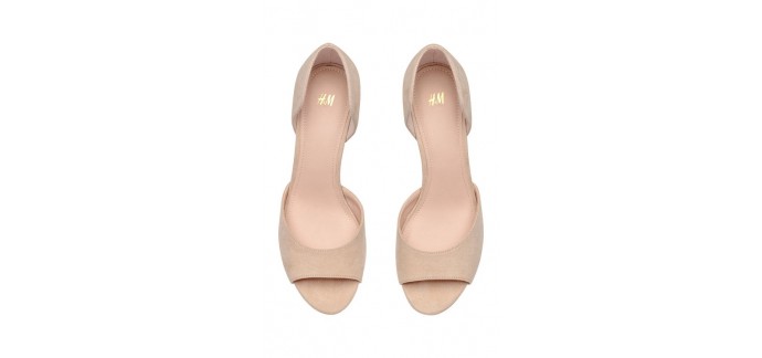 H&M: Escarpins en suédine couleur beige poudré au prix de 14,99€ au lieu de 19,99€