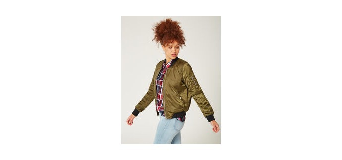 Jennyfer: Blouson bomber kaki à 9,99€ au lieu de 19,99€