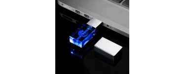 Amazon: Clé USB 32 Go, LED Clef USB 2.0, étanche Cristal Transparent à 10,99€ au lieu de 21,99€