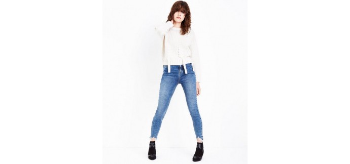 New Look: Jean skinny Jenna bleu à ourlet effiloché à 11,99€ au lieu de 19,99€