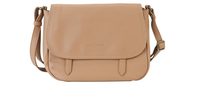 Galeries Lafayette: Sac besace soft vintage beige en cuir à bandoulière Lancaster d'une valeur de 72,50€ au lieu de 145€