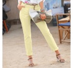 Blancheporte: Pantalon chino femme couleur jaune au prix de 14,99€ au lieu de 29,99€