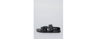 Kiabi: Sandales plates en simili à 8€ au lieu de 16€