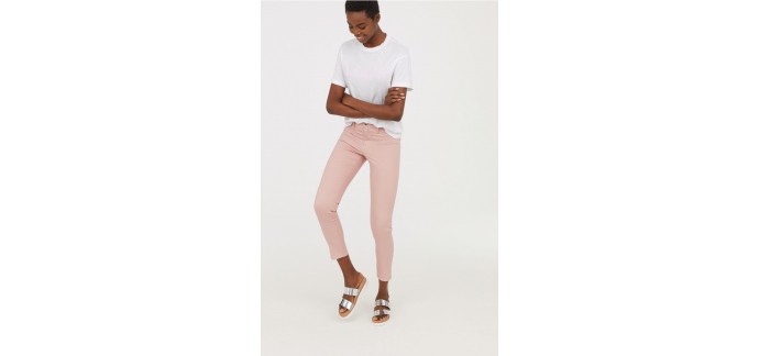H&M: Jean skinny femme Ankle rose poudré au prix de 4,99€ au lieu de 9,99€