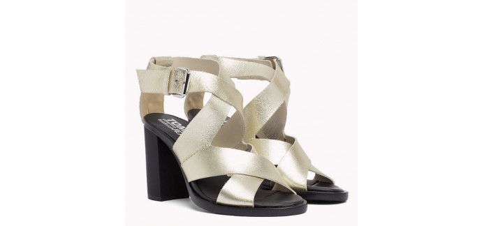 Tommy Hilfiger : Sandales à talons métallisées à 71€ au lieu de 119,90€