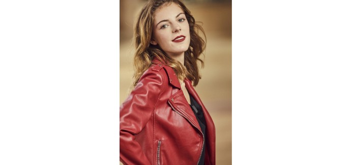 Cache Cache: Veste en simili-cuir style motard rouge d'une valeur de 15€ au lieu de 39,99€