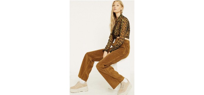Urban Outfitters: UO - Pantalon Puddle habillé en velours côtelé à 4€