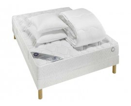 Conforama: Matelas mousse + sommier 140x190 cm + couette + 2 oreillers à 479,75€ au lieu de 949€