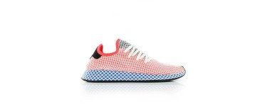 Adidas: Baskets basses Adidas Deerupt couleur Bluebird à 49,98€ au lieu de 99,95€