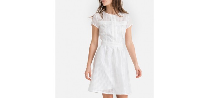 La Redoute: La robe à fines rayures, mi-longue à 41.99€