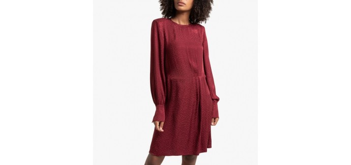 La Redoute: La robe courte en tissu satiné manches longues à 22.50€ 