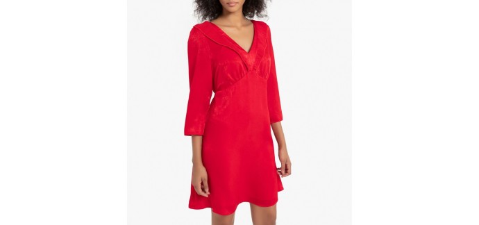 La Redoute: La robe évasée satinée manche longue détails col à 41.99€ 