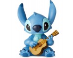 Amazon: Figurine Disney Showcase Stitch joue de la guitare à 18,99€