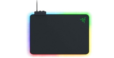 Amazon: Tapis de souris de jeu Razer Firefly V2 à 39,99€
