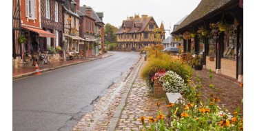 France Bleu: 1 livre "Les plus beaux villages de France" à gagner