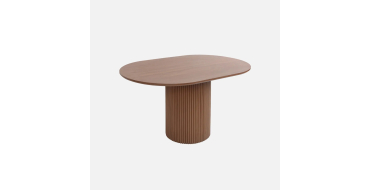 Sweeek: Table basse ovale d&eacute;cor bois sculpt&eacute; noyer &agrave; 97,99&euro; (au lieu de 139,99&euro;)