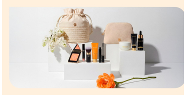 Cosmopolitan: 2 lots Marionnaud x Vanessa Wu (sac beaut&eacute; + trousse cheveux) &agrave; gagner