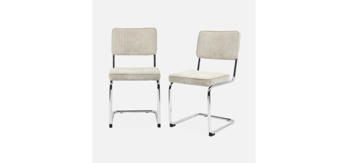 Sweeek: 2 chaises cantilever velours c&ocirc;tel&eacute; Cr&egrave;me &agrave; 119,99&euro; (au lieu de 199,99&euro;)
