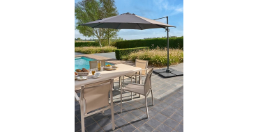 Castorama: Parasol d&eacute;port&eacute; GoodHome Brindisi 3,5m - inclinable, manivelle &agrave; 99,9&euro; (au lieu de 169,9&euro;)