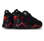 Courir: Chaussures Air Jordan MVP 92 - Baskets, tailles 40-46 à 70€ (au lieu de 115€)