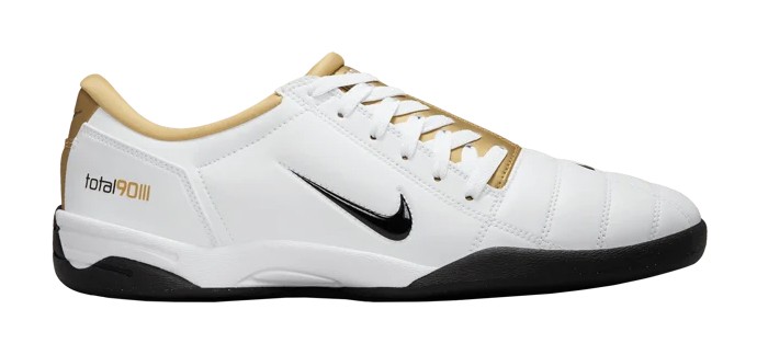 Kickz: Nike Total 90 III SP Blanc C101 à 43,95€ (au lieu de 109,95€)