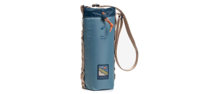 Decathlon: Housse Isotherme Quechua - pour Gourde de Randonnée, Jusqu'à 1L, avec Bandoulière & Poche à 5,49€