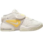 Kickz: Nike Air Adjust Force 2023 Femme Blanc à 49,95€ (au lieu de 169,95€)