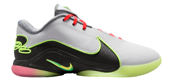 Kickz: Nike LeBron XXII Crown Jewel Blanc à 71,95€ (au lieu de 179,95€)