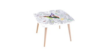 Sweeek: Table enfant à colorier Le voyage formidable - MDF, 60x60cm à 99,99€ (au lieu de 119,99€)